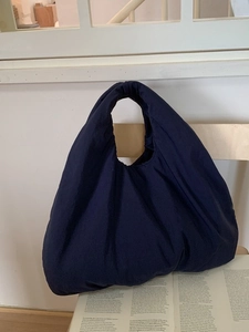Women Minimalist Puffy Quilted Handbag Large Capacity Slouchy Cloud Dumpling Bag Fashion Solid Color Polyester Fabric Tote Bag