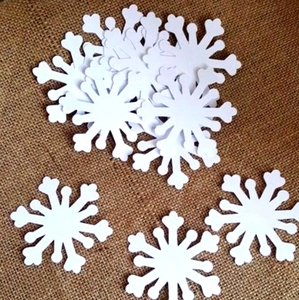 Laser Cut Hollow White Snowflake Paper Cards Pearlescent Cardstock Holiday Christmas Wedding Winter Party Table Decor