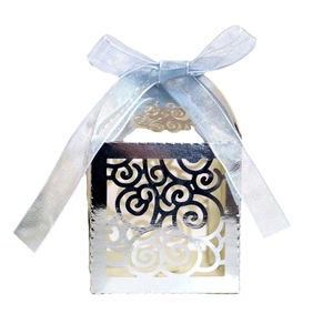 Elegant Laser Cut Pearlescent Paper Candy Box With Ribbon Bow Hollow Scroll Pattern For Wedding Party Gift Packaging Favor Box