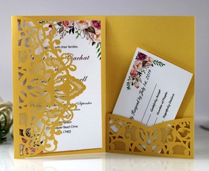Kit d'invitation de mariage découpé au laser avec étui doré et carte RSVP florale