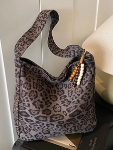 Leopard Print Suede Large Capacity Shoulder Bag Vintage Tote Bag With Wood Bead Tassel For Women Daily Commute