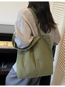 Minimalist dark green corduroy tote bag with large capacity for casual women style