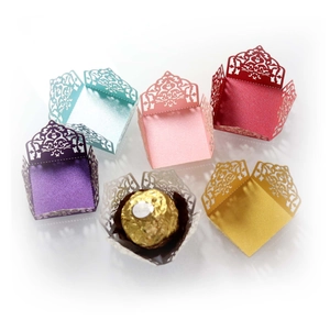 Laser-cut hollow cupcake wrappers in 6 metallic colors for wedding and party decoration