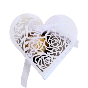 Heart Shaped Laser Cut Candy Box Artificial Pearl Paper Rose Hollow Gift Box With Ribbon For Wedding Valentine Day Party Favor Box