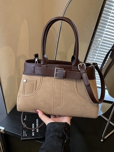 Retro patchwork handbag in brown leather and khaki matte suede with crossbody strap