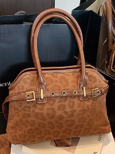 Vintage Leopard Print Large Capacity PU Leather Tote Bag For Women Retro Stitching Metal Buckle Shoulder Bag Fashion Commuter Handbag