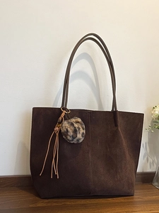 Women Large Faux Suede Tote Bag Retro Casual Shoulder Bag With Leopard Heart Charm Daily Underarm Handbag