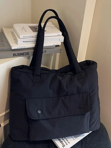 Sac Fourre-tout Rembourré Grande Capacité pour Femmes Sac à Épaule Matelassé Léger Avec Poche à Rabat pour Quotidien