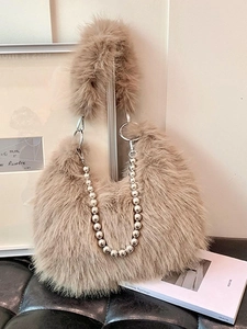 Women Large Capacity Plush Hobo Bag Soft Faux Fur Shoulder Bag Winter Underarm Bag With Metal Chain Strap Fashion Handbag