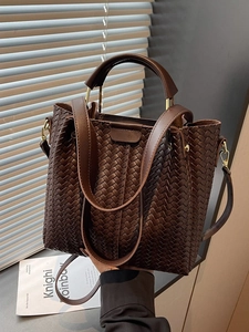 Women Luxury Woven Pattern Bucket Bag Small PU Leather Handbag Commute Crossbody Bag With Gold Hardware Adjustable Strap