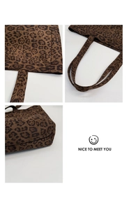 Détails du sac cabas léopard montrant les coutures de l'anse et la base large du sac