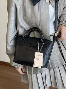 Elegante borsa a mano intrecciata nera da donna con doppi manici e tracolla rimovibile