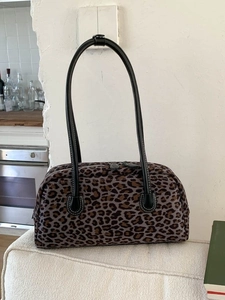 Vintage Leopard Print Baguette Bag Women PU Leather Large Capacity Shoulder Handbag Urban Minimalist Underarm Commuting Bag