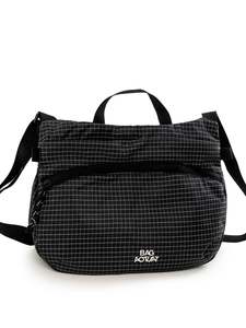 Sac bandoulière à carreaux noir et blanc avec sangle réglable et poignée supérieure