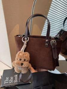 Borsa a Secchiello in Pelle PU Effetto Scamosciato Retrò da Donna Moda Leopardata Borsa a Tracolla con Ciondolo in Peluche