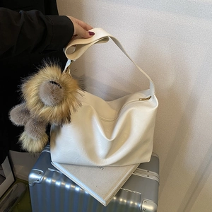Borsa Tote Vintage Grande Capacità per Donna 2025 Autunno Nuova Borsa a Spalla Pendolare Morbida Pelle PU Hobo Con Pendente