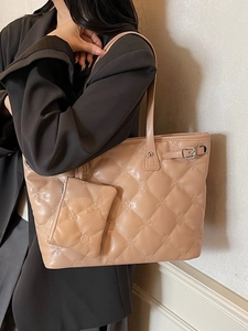 Grand sac cabas rétro matelassé avec petit porte-monnaie assorti couleur abricot