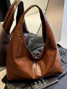 Women Large Capacity PU Leather Hobo Bag Vintage Oil Wax Texture Shoulder Tote Bag Soft Slouchy Daily Carry All Purse