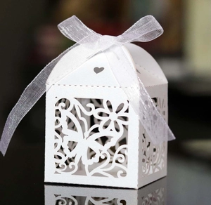 Elegant Laser Cut Butterfly Floral Gift Box Pearlescent Paper Candy Box With Ribbon For Wedding Party Favor Box