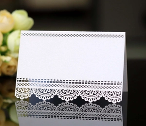 Laser Cut Lace Place Cards Pearlescent Paper Table Name Cards Hollow Out Style For Wedding Banquet Party Decoration