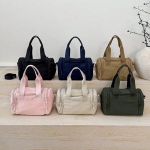 Casual large capacity travel duffel bags in six colors made of lightweight nylon fabric