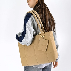 Quilted tote bag in camel nylon with large capacity and detachable pouch for women
