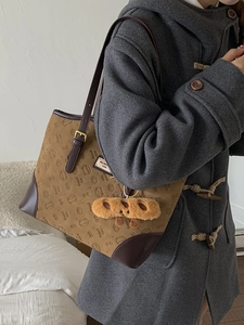 Retro brown tote bag with Bread Cat print and plush croissant pendant for women