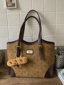 Vintage brown large capacity tote bag with bread cat prints and plush baguette pendant