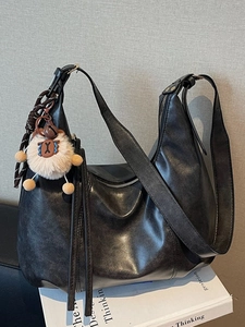 Vintage PU Leather Large Capacity Shoulder Bag For Women Casual Tote Commuter Underarm Crossbody Bag With Plush Charm