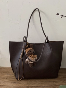 Women Large Capacity PU Leather Tote Bag British Retro Litchi Texture Shoulder Bag With Plush Bear Charm Minimalist Handbag
