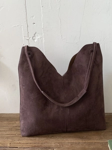 Women Large Capacity PU Leather Bucket Bag Frosted Suede Texture Retro Commuter Shoulder Bag Minimalist Solid Color Tote Bag
