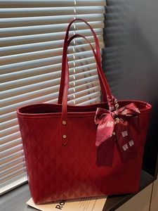 Women Fashion PU Leather Tote Bag Quilted Lattice Pattern Embossed Spacious Shoulder Bag With Silk Scarf For Daily Wedding