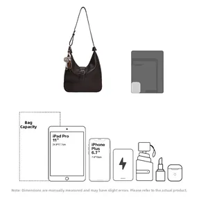 Détail du grand sac cabas en cuir marron avec espace pour iPad 11 pouces et objets