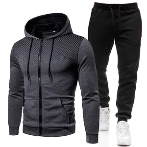 Survêtement polaire pour homme avec veste à capuche grise zippée et pantalon noir