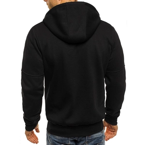 Vue arrière du sweat à capuche noir pour homme avec poignets côtelés et capuche à cordon réglable