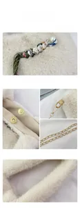 Detailansicht der flauschigen Tasche mit Magnetverschluss und goldener Kette