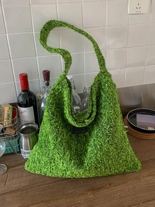 Dames Grote Capaciteit Onderarmtas Mode Effen Groen Gestructureerd Bouclé Fleece Schoudertas Met Letter Patch Voor Dagelijks