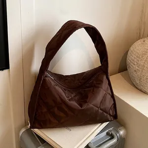 Women Large Capacity Quilted Shoulder Bag PU Leather Diamond Pattern Pillow Bag Hobo Underarm Handbag Zipper Closure