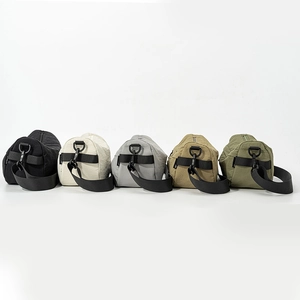 Détails des sacs bandoulière en nylon imperméable noir, blanc, gris, kaki et vert