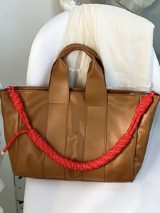 Borsa Tote Donna in Pelle PU Grande Capacità Moda Tracolla a Corda Intrecciata Rossa a Contrasto per Pendolari e Viaggi