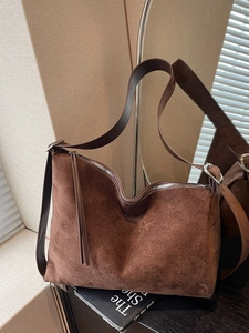 Women Vintage Frosted PU Leather Hobo Crossbody Bag Large Capacity Shoulder Tote Bag With Tassel Decor For Daily Commute