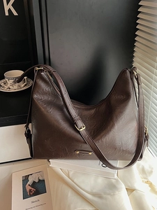 Große braune Leder-Einkaufstasche im Vintage-Stil mit goldenen Details für Damen
