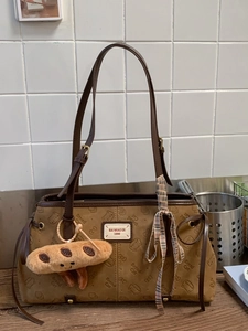 Sac fourre-tout marron rétro avec gaufrage Bread Cat, pendentif peluche et ruban
