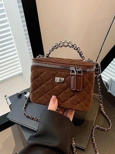 Vintage Quilted Velvet Vanity Case Crossbody Bag For Women Diamond Pattern Chain Strap Small Square Box Bag Elegant Evening Handbag
