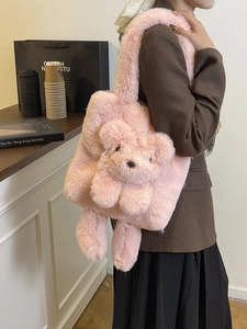 Sac à main rose en peluche toute douce avec motif ours 3D et poignée confortable
