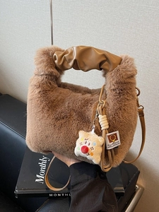 Borsa a Mano in Peluche da Donna Con Manico in Pelle Arricciato Borsa a Tracolla Autunno Inverno Borsa a Spalla in Finta Pelliccia Con Ciondolo