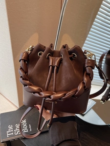 Women PU Leather Bucket Bag With Woven Handle Drawstring Splicing Colorblock Shoulder Crossbody Handbag Niche Luxury Bag