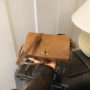 Sac Sous l'Aisselle Vintage pour Femme Daim Patchwork Similicuir PU Petit Sac Bandoulière Carré Avec Fermoir en Métal Doré Mode Sac