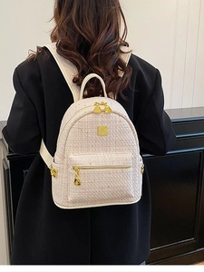 Zaino alla moda in tweed da donna con dettagli dorati e trama intrecciata color crema