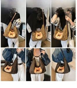Collage de sacs d'épaule en toile léopard montrant divers styles de porté et de détails